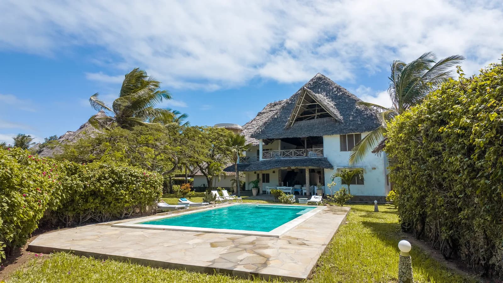 Nyumba Sara Exterior & Gardens 2
