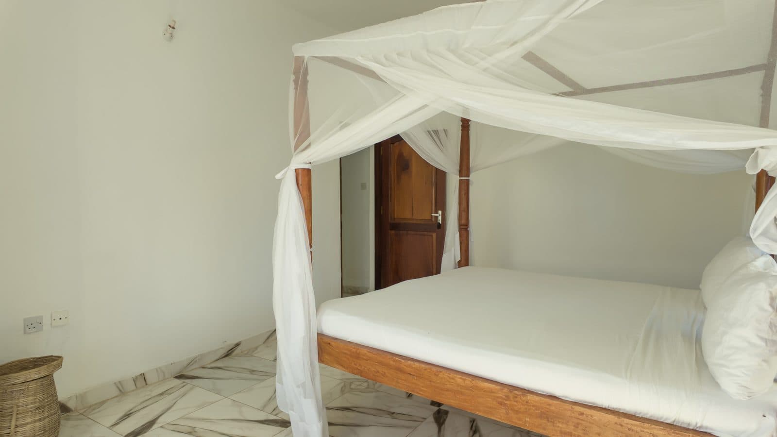 The White Villa Bedroom 2 3