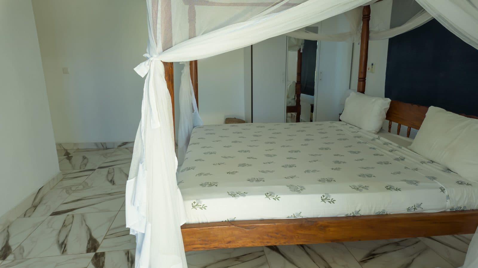 The White Villa Bedroom 4 3