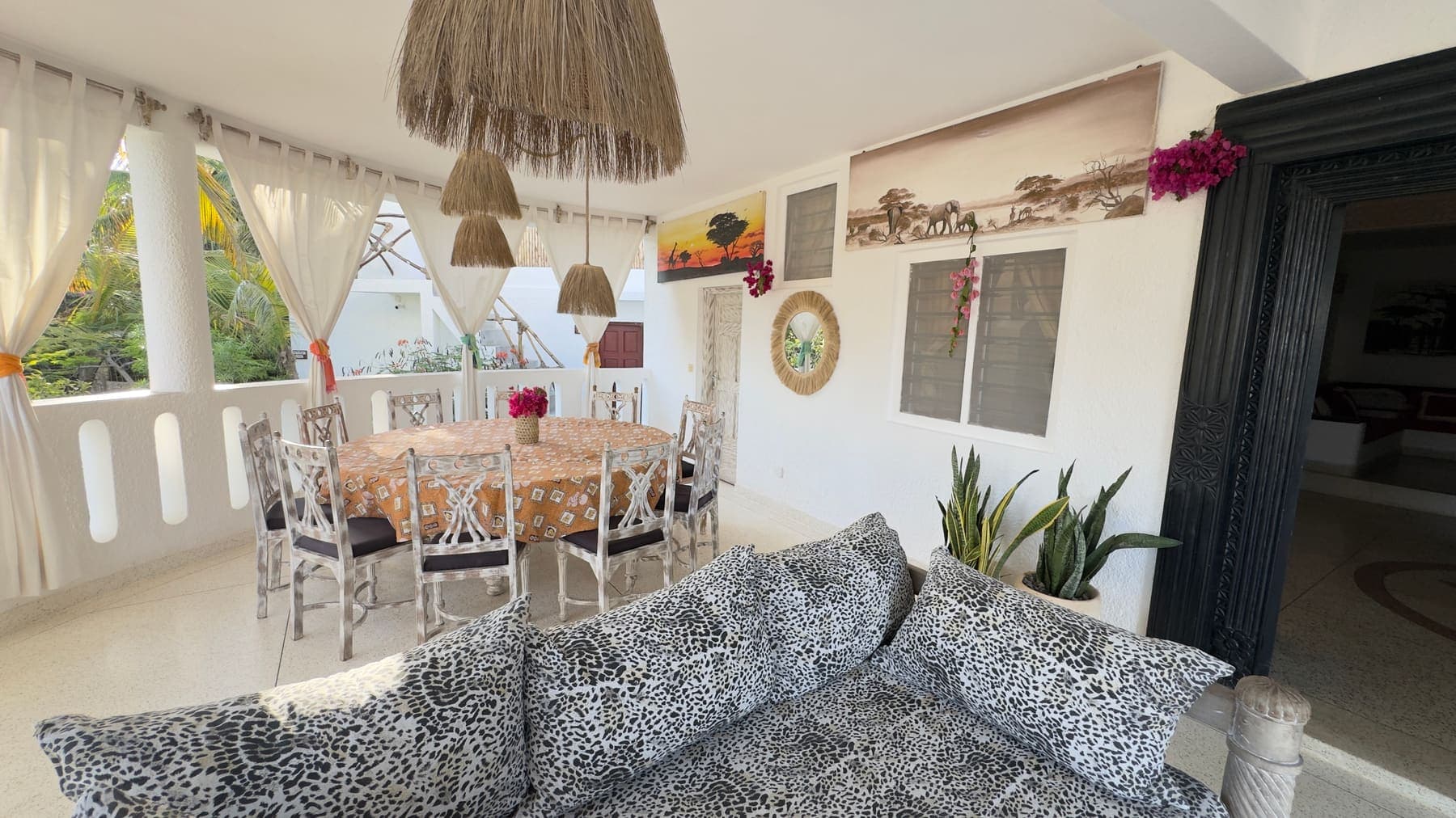 Villa Simba Living Areas 1