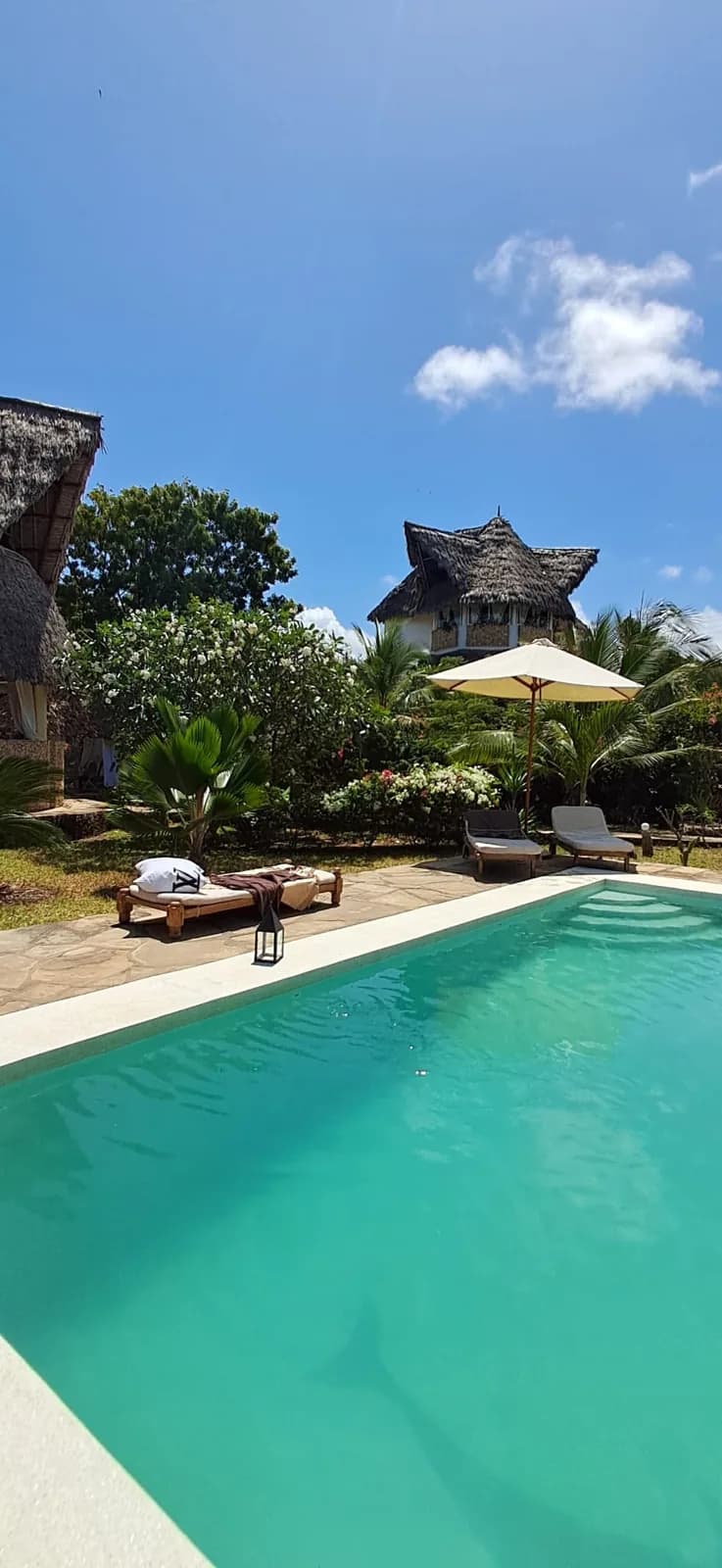 Villa Zabibu Exterior & Pool 2