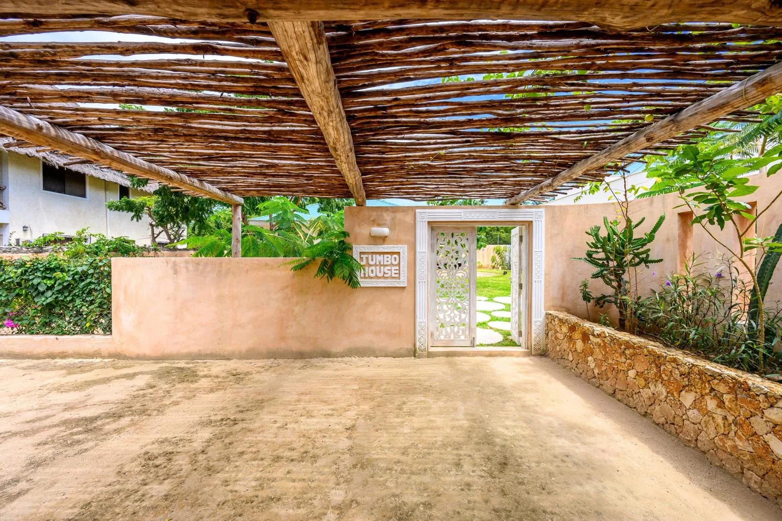 Jumbo House Detalles 2