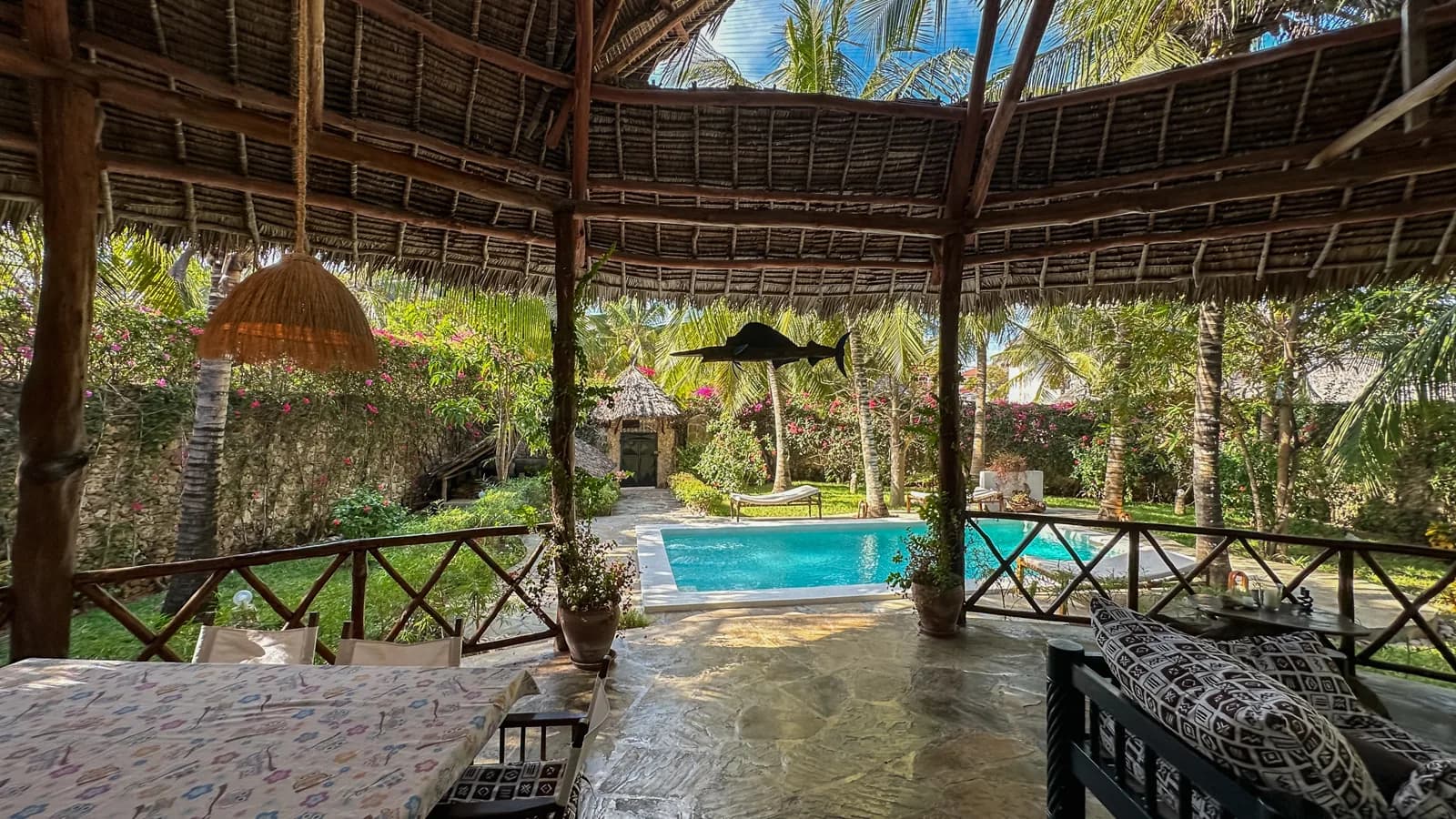 Villa Luwa Pool & Veranda 5