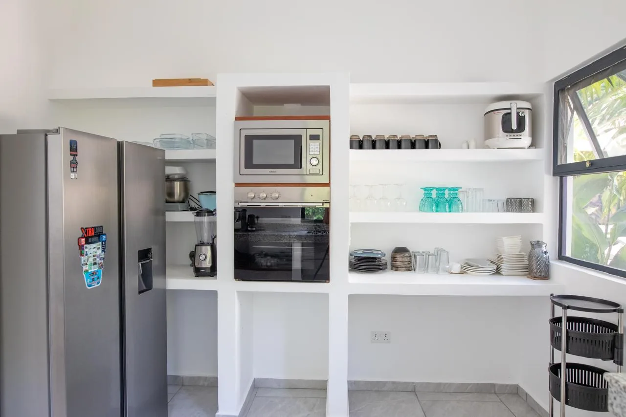 Villa Nyumba Coral Kitchen & Dining 1
