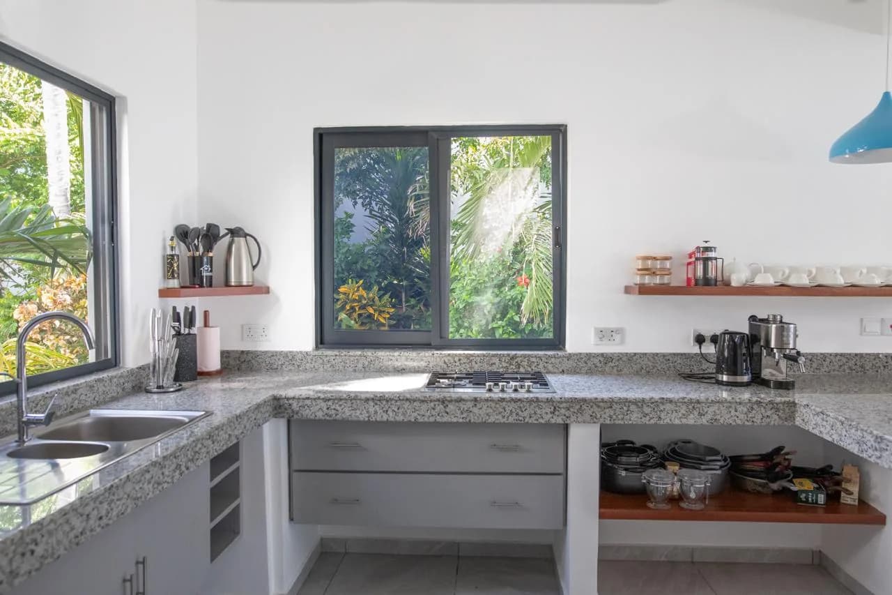 Villa Nyumba Coral Kitchen & Dining 2