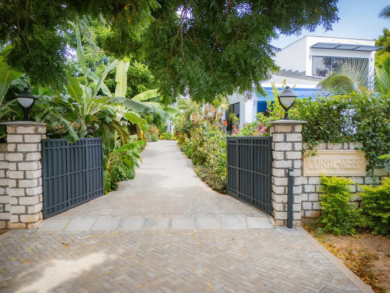 Villa Nyumba Coral Exterior & Gardens 2